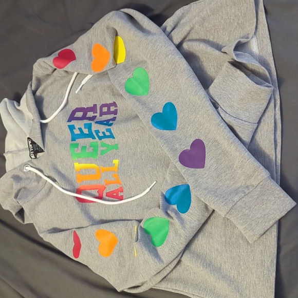 Queer All Year crop hoodie - Picture 3 of 4